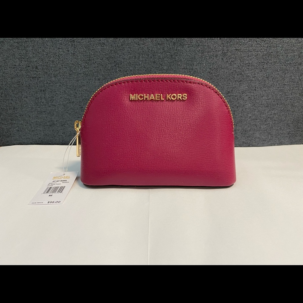 NWT Michael Kors Jet Set Medium Pouch